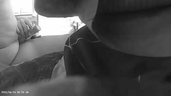 play Véritable masturbation féminine prise en caméra cachée