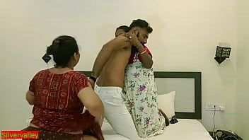 Reproducir ¡Ama de casa india bengalí y su hermana sexo amateur caliente en trío! con audio sucio