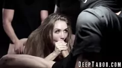 play لينا بول's Wild Gangbang مع الكتل المقنعة والديكس الضخمة
