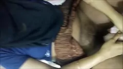 play Desi MILF Piyali no puede resistir una buena cogida con un consolador y una descarga de semen