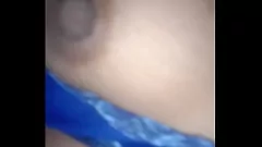 চালান দেশি গ্রামের মেয়ে তার বাড়িতে কঠোর যৌনতা নেয়