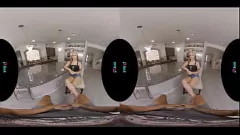 Abspielen VRHUSH Heiße Blondine Gwen Vicious in einem wilden Anal-POV-Abenteuer: Doggystyle, Reverse Cowgirl und Arsch-zu-Mund-Action