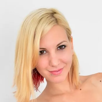 Pornostar Candy Sweet